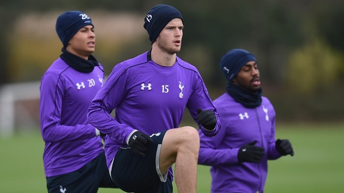 孔德斩获巴萨生涯欧冠首球，并上演职业生涯首次梅开二度（孔德攻入巴萨欧冠处子球，职业生涯首次完成梅开二度）