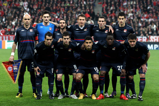 踢球者：凯恩当选2025年年度人物，他是德甲联赛的名片（《踢球者》：凯恩当选2025年度人物，被誉为德甲的门面）