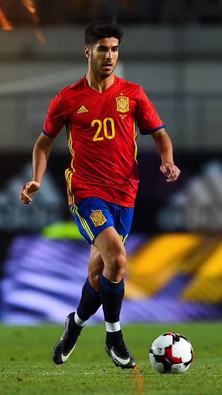 梅西：我在巴萨踢了一辈子球，却没能以我想象的方式告别（梅西：效力巴萨一生，却未能以理想方式告别）