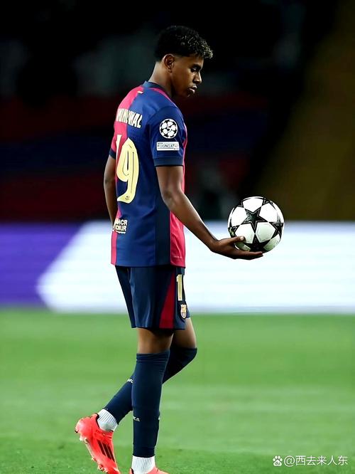 澳超半场：贝尔通切洛、劳伦斯破门，喷气机暂1-1珀斯光荣