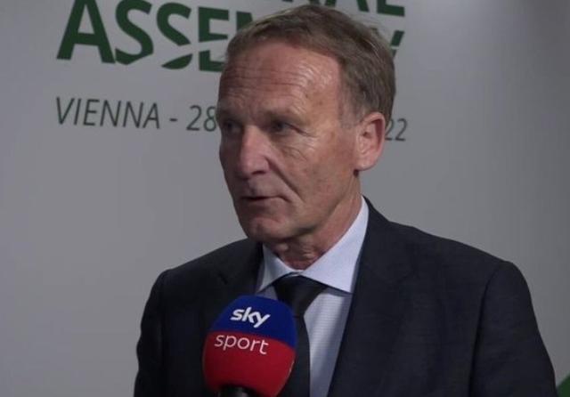 懂球帝足协杯冠军海报：国安是冠军！